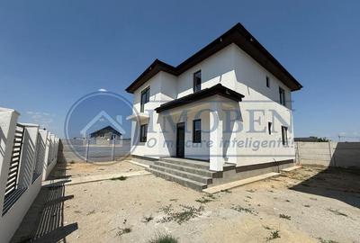 Casa noua P+1 - 184mp construiti - 250mp teren - Preajba