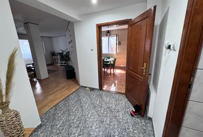 Ocazie!Casa  individuala S+P+1+M situata pe un teren 837mp cu deschidere la 2str - 25