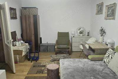 Apartament cu 2 camere decomandat în Piața Centrală - 5