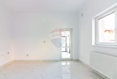 Casa / Vila in centrul orasului Buftea, autobuz, hipermarket, piata - 5