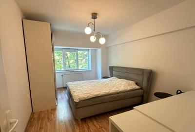 Apartament 3 camere spatios cu 2 bai si centrala proprie – aproape de centru - 2