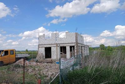 Casă cu 3 camere cu Teren 403 Mp în Roman - 7