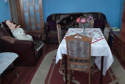 Apartament cu 3 camere decomandat în Brăilei - 2