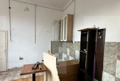 Spatiu comercial 120 mp, 4 parcari, zona strazii Paris - 11