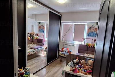 Apartament cochet 3 camere in zona Tomis Nord, Constanta - 6