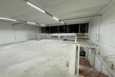 Spațiu comercial, de 650 mp, în Zona Industrială - 10
