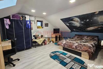 Casă cu 5 camere cu Teren 183 Mp în Central - 15