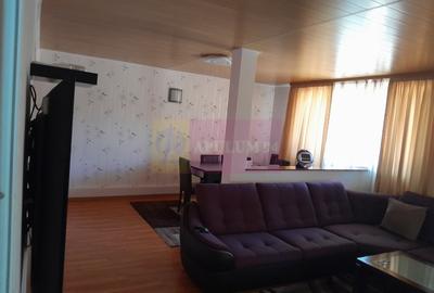 Casă cu 7 camere cu Teren 500 Mp în Central - 2