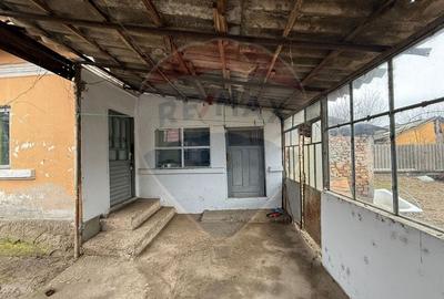 Casă cu 3 camere cu Teren 1300 Mp în Albești - 5