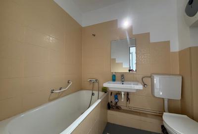 Apartament 3 camere, 74 mp utili,  cu vedere panoramica - Complex studentesc - 13