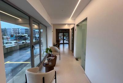 Spațiu comercial de vânzare – 247 mp utili, împărțiți în 2 unități independente - 12