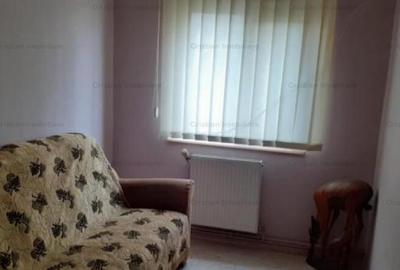 Apartament cu 3 camere decomandat în Călărași - 4