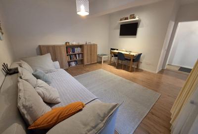 Apartament cu 2 camere semidecomandat, mobilat în Fundeni