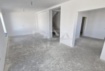 Duplex compus din doua case la 1,3 kilometri de sta?ia de - 13