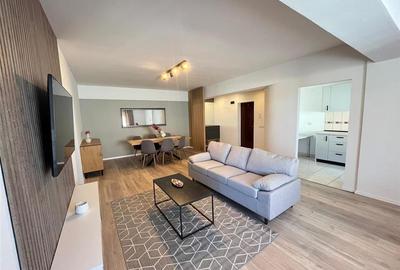 Apartament NOU 3 camere 2 bai balcon si parcare zona centrala