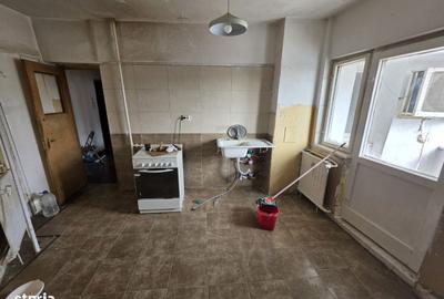 Apartament cu 3 camere decomandat în Giulești - 4