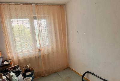 4 camere Craiovita-Materna,etaj 2 cu centrala - 1