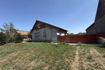 Casă cu 3 camere în Bulgăruș - 1