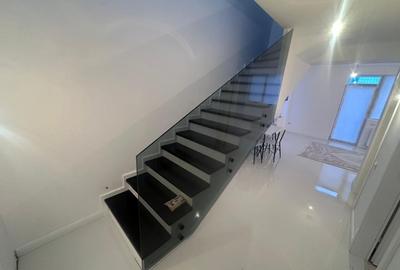 Casă cu 3 camere cu Canalizare în Dobroești - 8