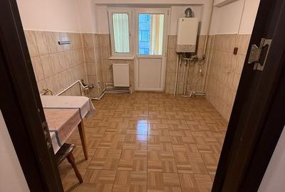 Apartament cu 3 camere decomandat în Obor - 12
