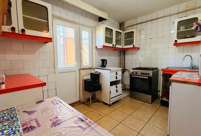 Apartament cu 3 camere decomandat în Siderurgiștilor - 4
