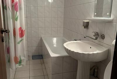 Vand apartament 3 camere, zona 13 Septembrie ! - 8