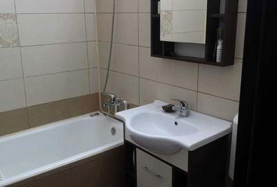 Apartament cu 2 camere decomandat în Olteniței - 4