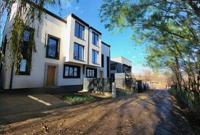 Duplex cu 5 camere în Ultracentral
