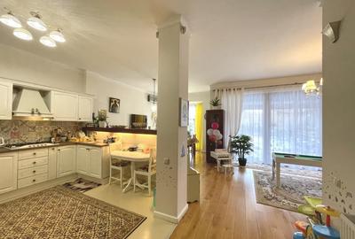 Casă individuală cu 6 camere cu Canalizare în Andrei Mureșanu - 2