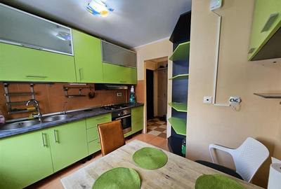 Apartament cu 3 camere semidecomandat în Titan - 9