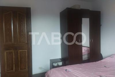 Apartament cu 3 camere decomandat, mobilat în Valea Aurie - 7