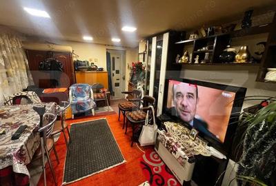 Apartament cu 3 camere semidecomandat în Central - 8