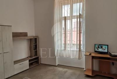 Apartament cu 3 camere semidecomandat în Central - 3