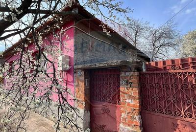 Casă cu 4 camere cu Teren 1367 Mp în Sântandrei