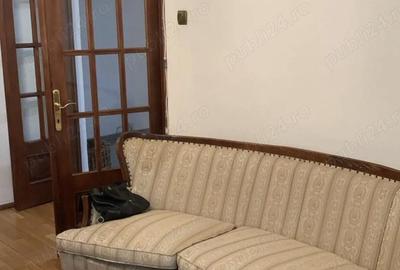 Apartament cu 3 camere decomandat în Central - 2
