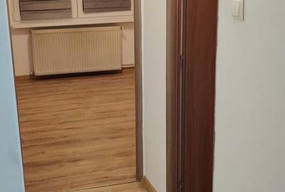 Apartament cu 3 camere decomandat în Central - 2