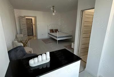 Inchiriez Garsoniera 33 mp in Circumvalatiunii langa GymOne, Etaj 6 de la Proprietara. libera Inchiriez Garsoniera 33 mp in Circumvalatiunii langa GymOne, Etaj 6 de la Proprietara. libera - 1