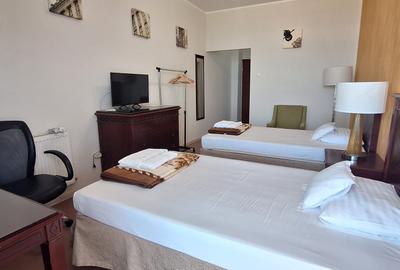 EXCLUSIV - OCAZIE ! EFORIE SUD FRONTAL MARE COMPLEX TURISTIC 3.745 MP. 30 CAMERE - 25