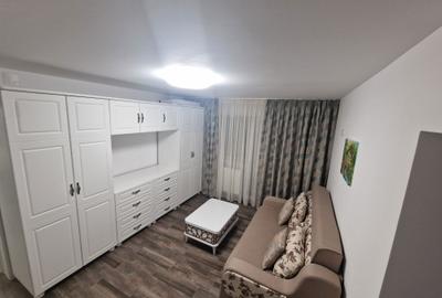Apartament cu 3 camere semidecomandat în Mioriței - 2