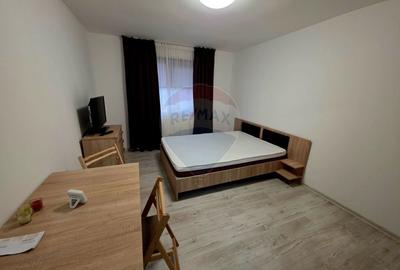 Apartament cu 1 camere de vânzare în zona 1 Mai - 4