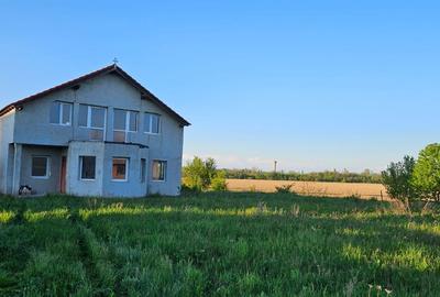 Casă cu 4 camere în Central - 3