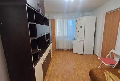 Apartament cu 2 camere nedecomandat în 1 Mai - 1