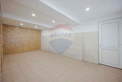 Casă cu Teren 3474 Mp în Sânnicolau Român - 4