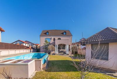 Casă individuală cu 11 camere cu Canalizare în Central - 2