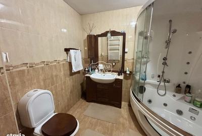 Casă cu 4 camere în Central - 2