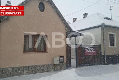 COMISION 0% Casa individuala de vanzare cu gradina acces auto si garaj - 1