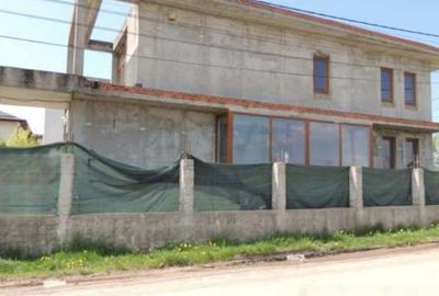 Casă individuală cu 5 camere cu Garaj în Berceni - 2