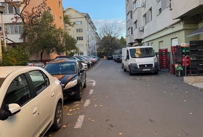 Garsoniera, bloc de apartamente, Zona Girocului - 1