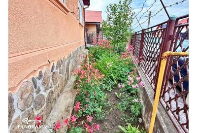 Casă cu teren de vânzare Mediaș, str. Luceafărului - liniște, funcțion - 17
