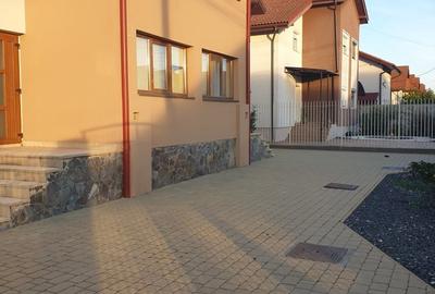 Casă cu 4 camere în Moșnița Nouă - 2